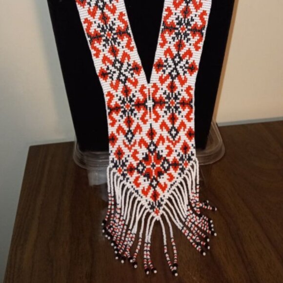 The Beauty of Gerdan: A Timeless Ukrainian Tradition - Picture 2 of 3